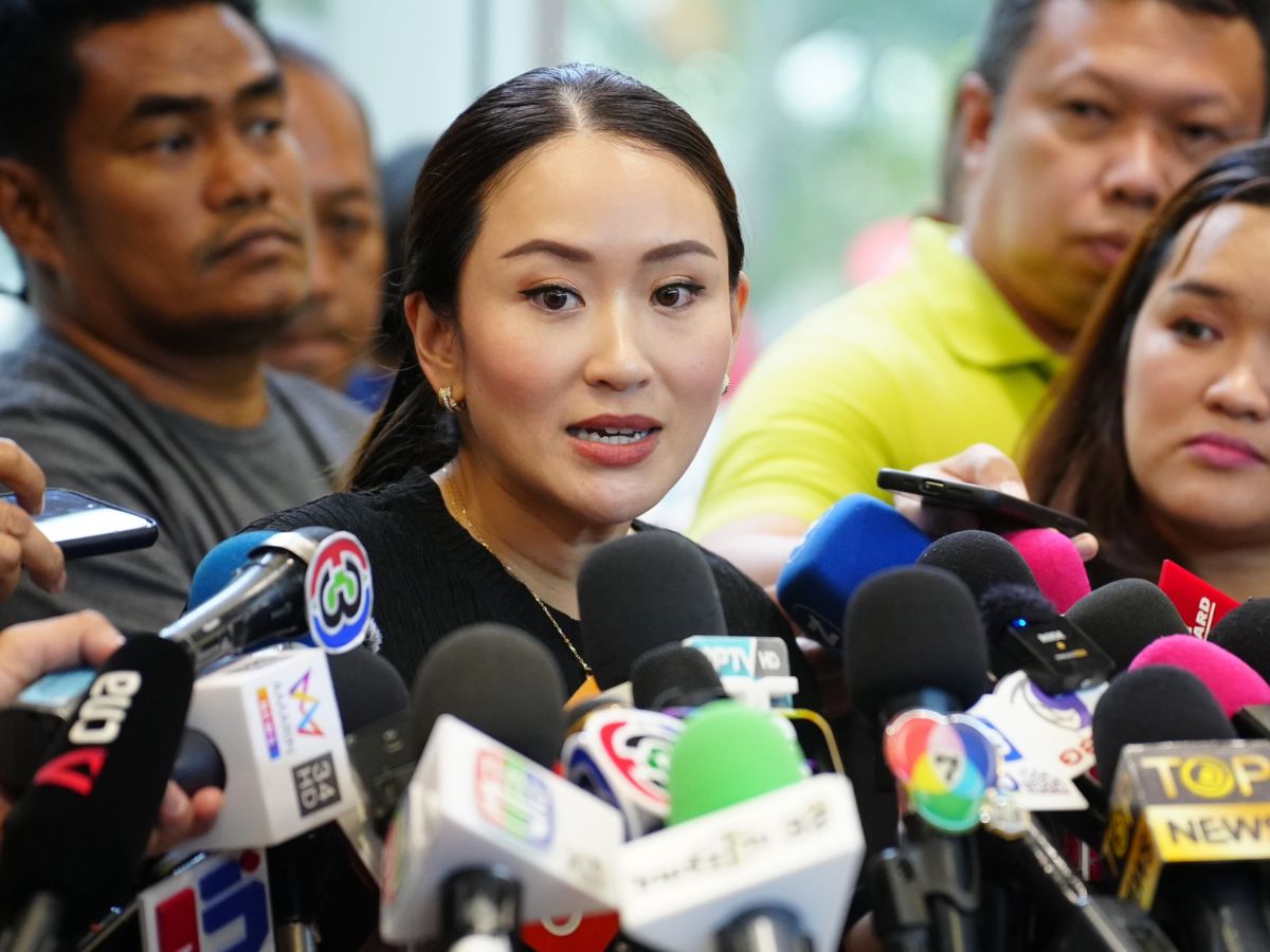 “แพทองธาร” เผย ทักษิณ เครียด-เหนื่อย ไม่ขอย้ายรักษาใน รพ.เอกชน