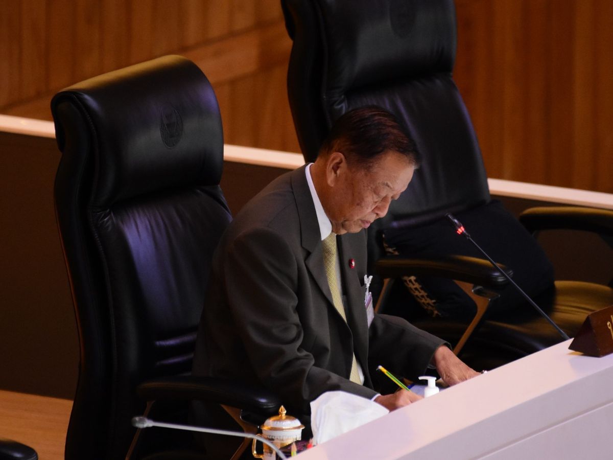 วันนอร์เลื่อนประชุมรัฐสภา หลังก้าวไกลขอทบทวนเสนอโหวตพิธาซ้ำ
