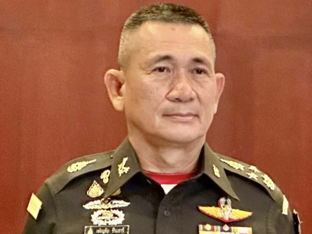 พล.อ.เจริญชัย หินเธาว์