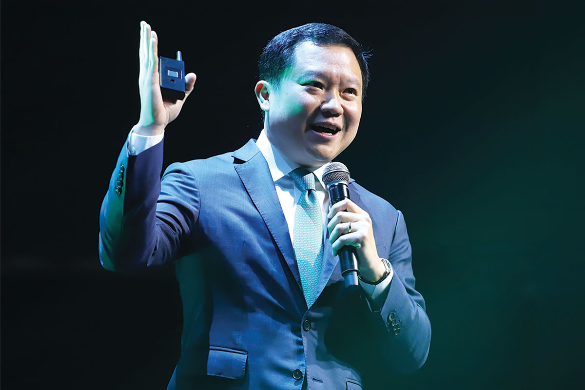 ฐาปน สิริวัฒนภักดี เส้นทาง-คำพ่อสอน ธุรกิจครอบครัว “ไทยเบฟฯ”