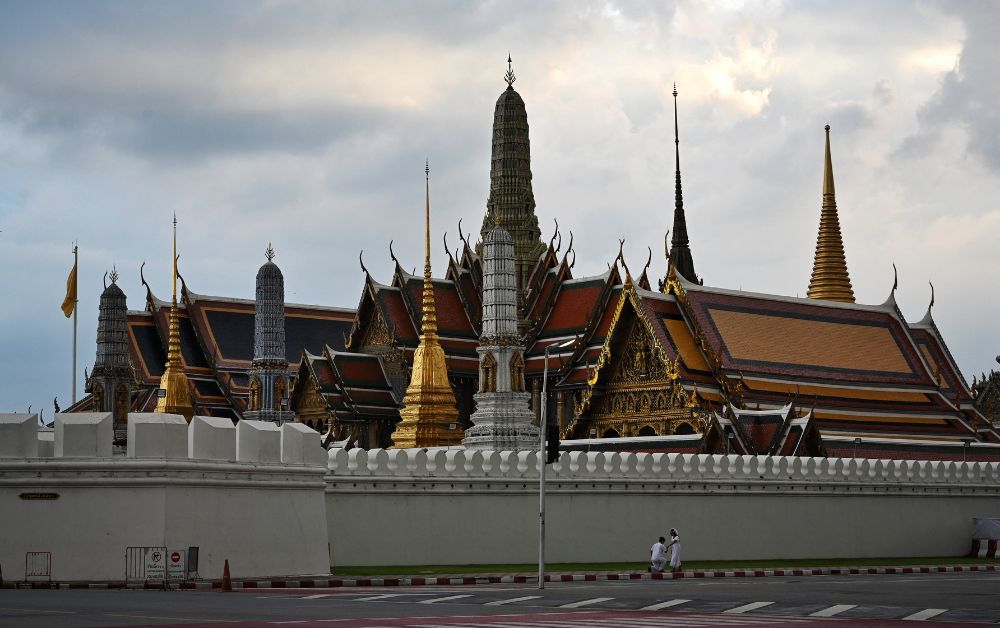 10 พระราชวังทั่วโลกที่ใครก็อยากชม “พระบรมมหาราชวัง” ของไทยติดอันดับด้วย