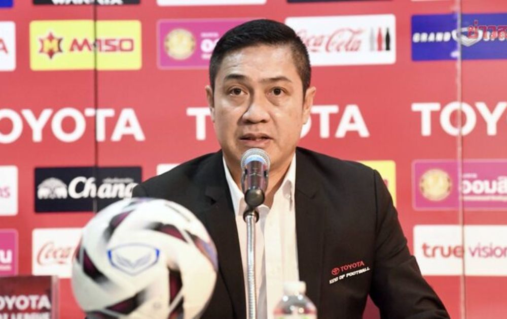 ปิยะพงษ์ ผิวอ่อน ถอนตัวชิงนายกสมาคมฟุตบอลไทย หลีกทางมาดามแป้ง