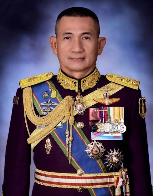 พล.อ.เจริญชัย หินเธาว์