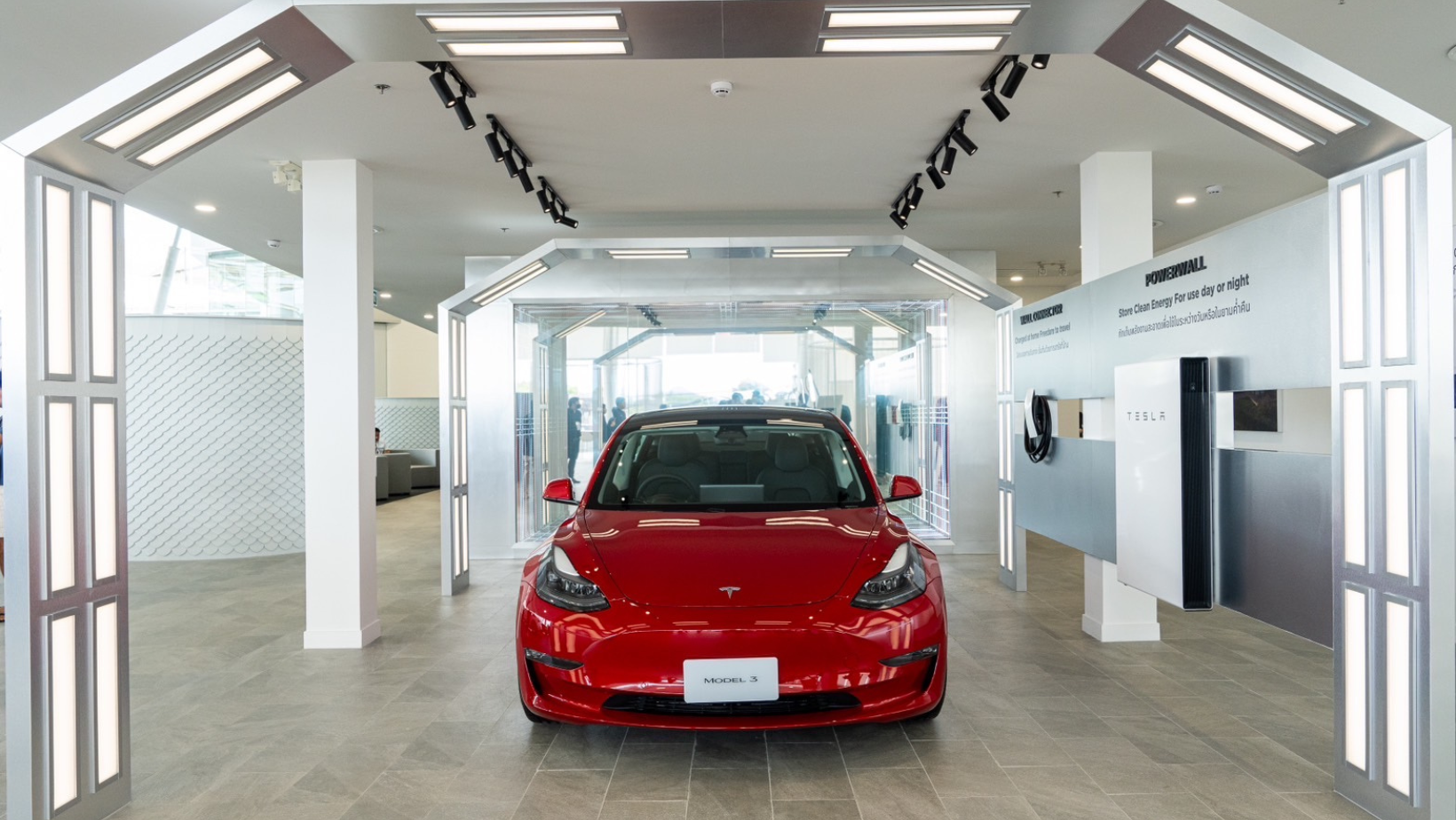 Tesla หั่นราคา Model 3 ลงสูงสุด 2.5 แสน ย้ำชัดต้องรับรถภายใน Q3