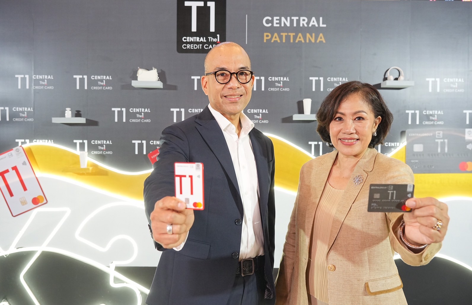เซ็นทรัลพัฒนา ผนึก The1 เสริมแกร่งคู่ค้า-ลูกค้า มอบสิทธิพิเศษสูงสุด 3 เท่า