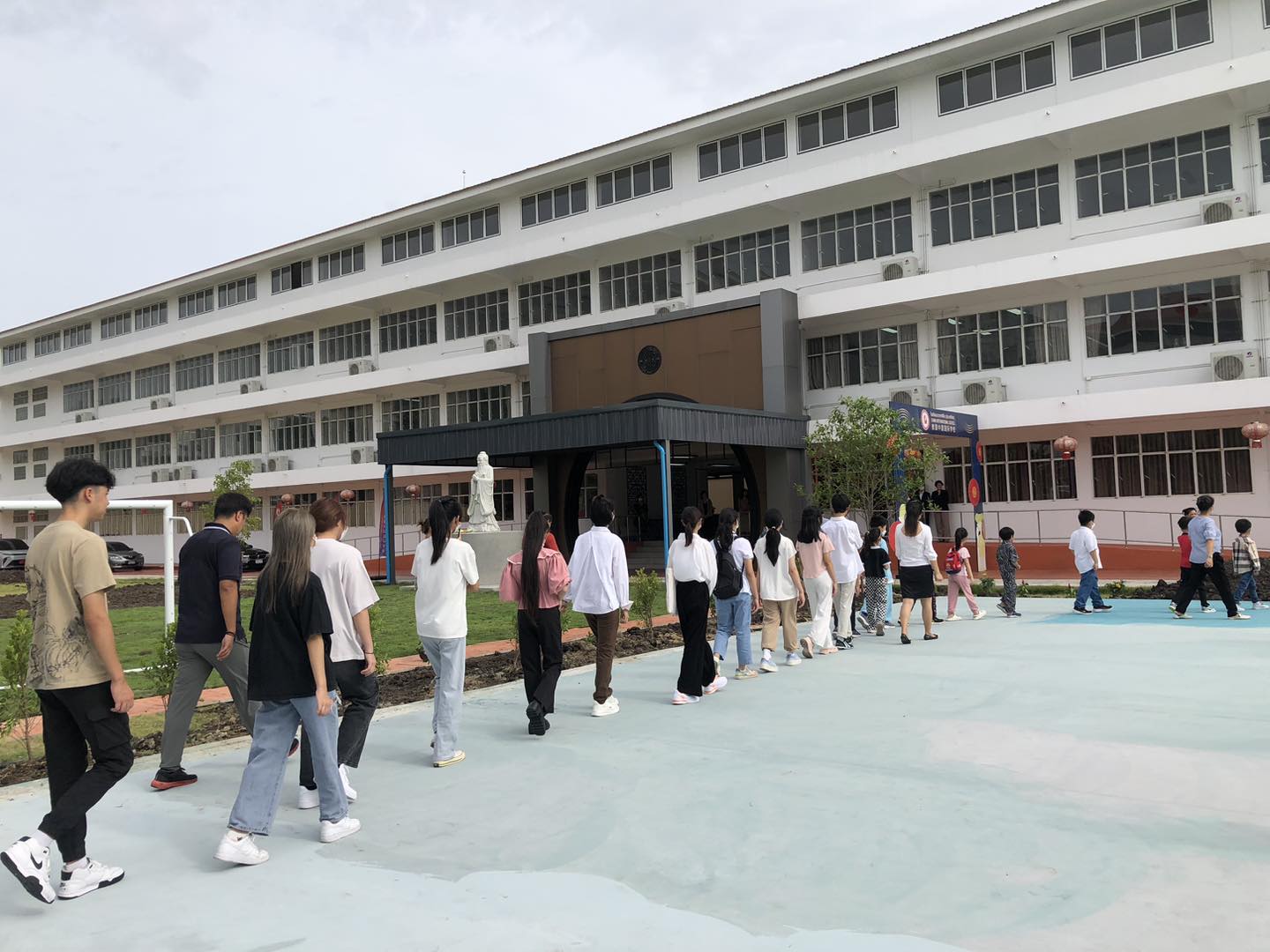 เปิดแล้วโรงเรียนนานาชาติจีนแห่งแรกในไทย ชมบรรยากาศเปิดเรียน