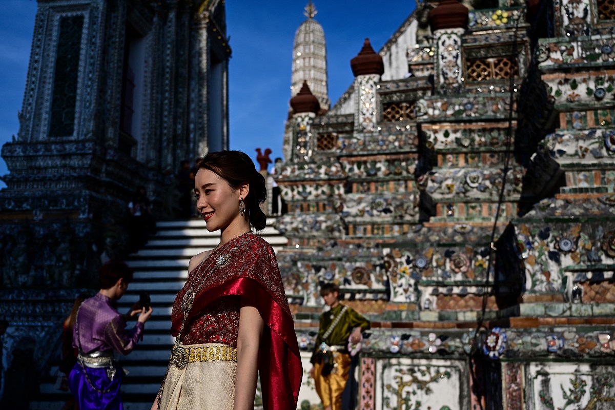 เฮ ! ต่างชาติเที่ยวไทยทะลุ 19 ล้านคน ไทยโกยรายได้เฉียด 8 แสนล้าน