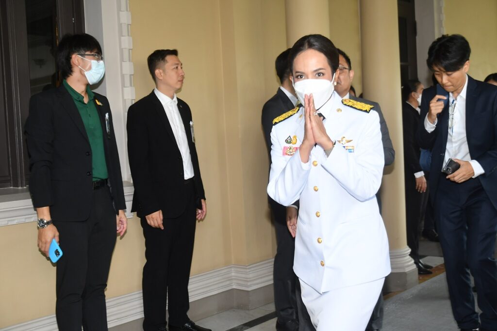 ครม.รัฐบาลเศรษฐา เข้าเฝ้าถวายสัตย์ฯ