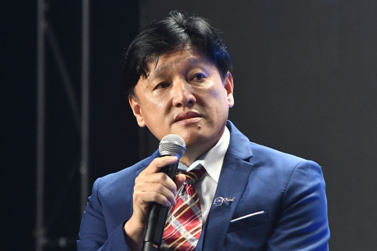 เอนก ธีระวิวัฒน์ชัย