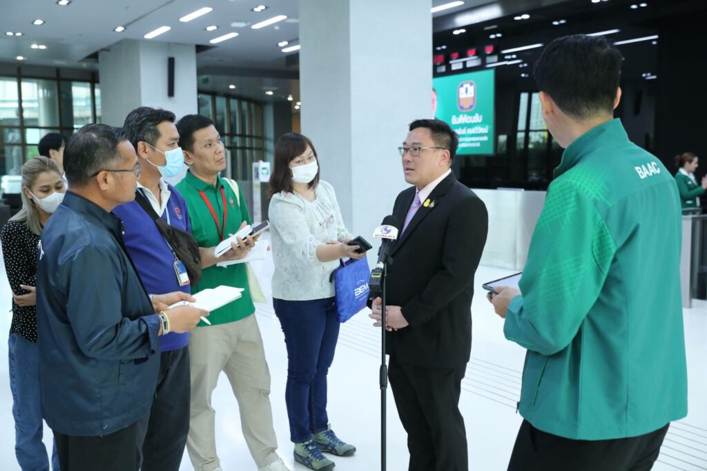 นายจุลพันธ์ อมรวิวัฒน์