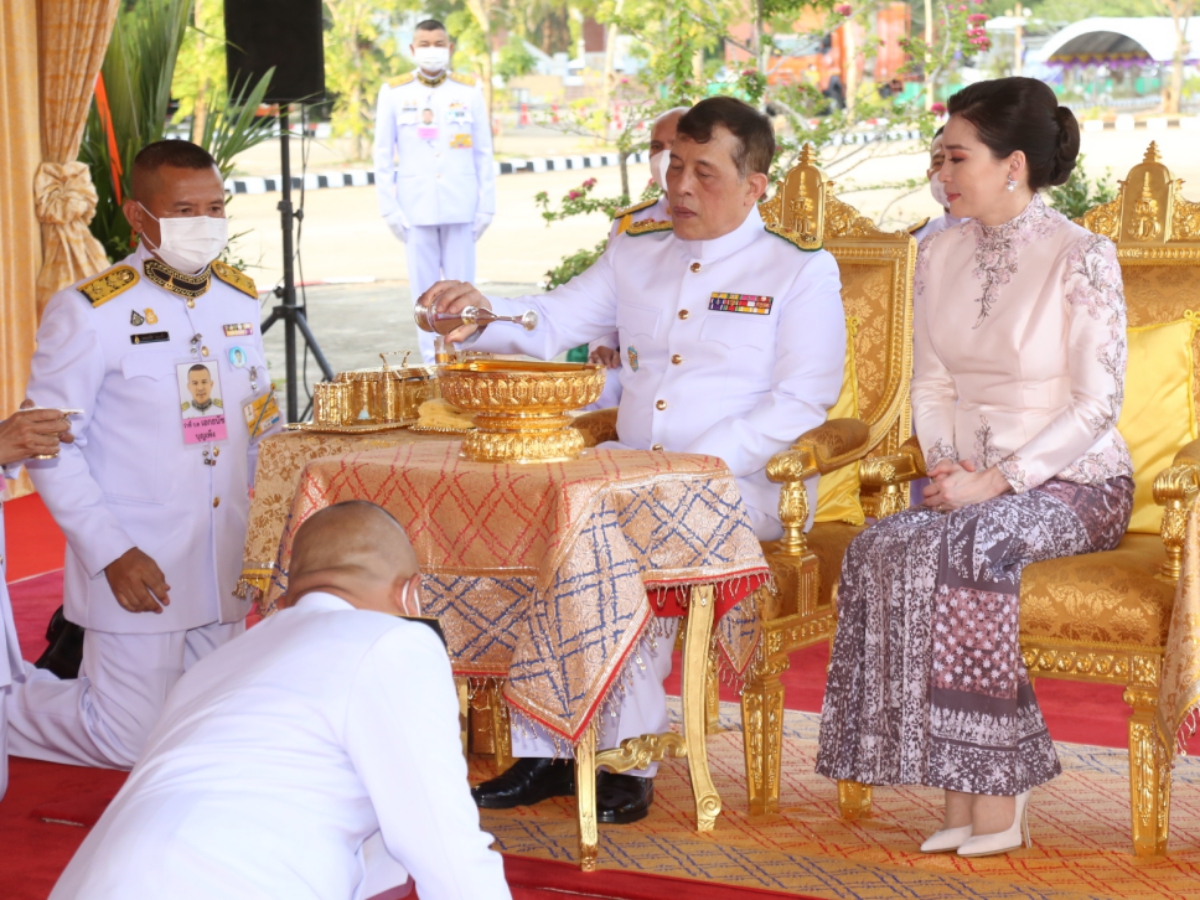 ในหลวง พระราชินี ทรงเปิดศาลหลักเมือง ศาลากลาง ประจำจังหวัดนราธิวาส