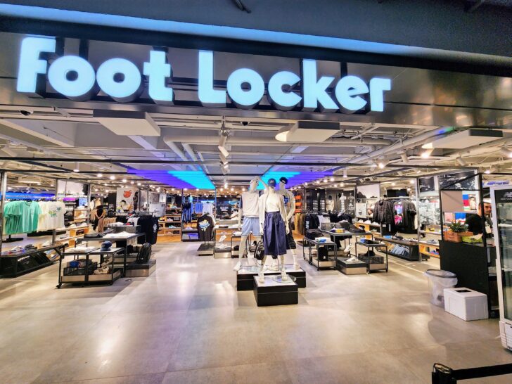 Foot locker 000