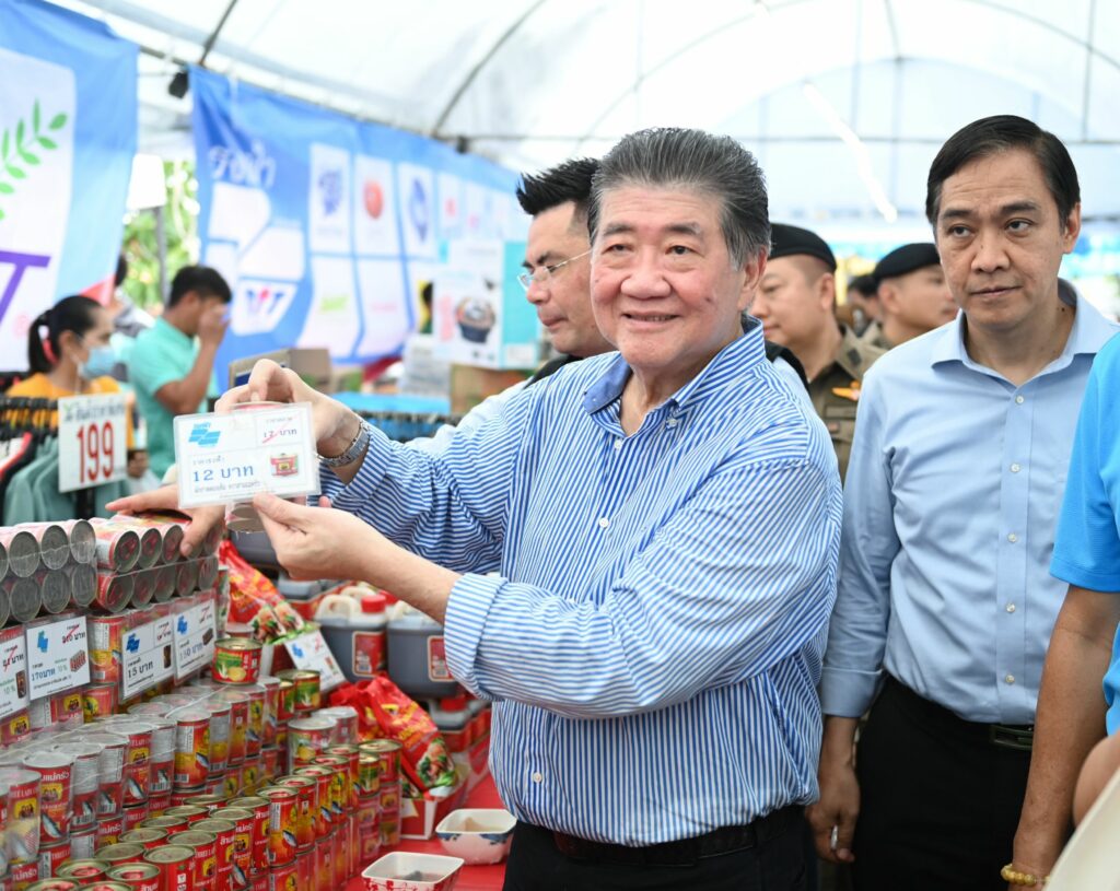 ภูมิธรรม เวชยชัย รองนายกฯ และรมว.พาณิชย์