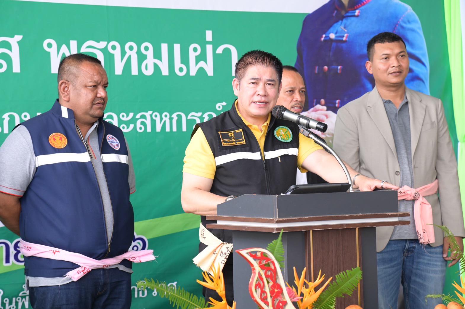 ธรรมนัส หนุนสร้างห้องเย็นเก็บทุเรียน ช่วยกลุ่มวิสาหกิจชุมชนฯ บูกิต จ.นราธิวาส 