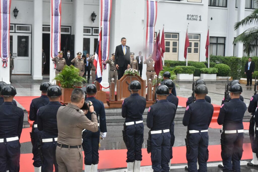 นายกฯเศรษฐามาประชุม ก.ตร. ที่สำนักงานตำรวจแห่งชาติ