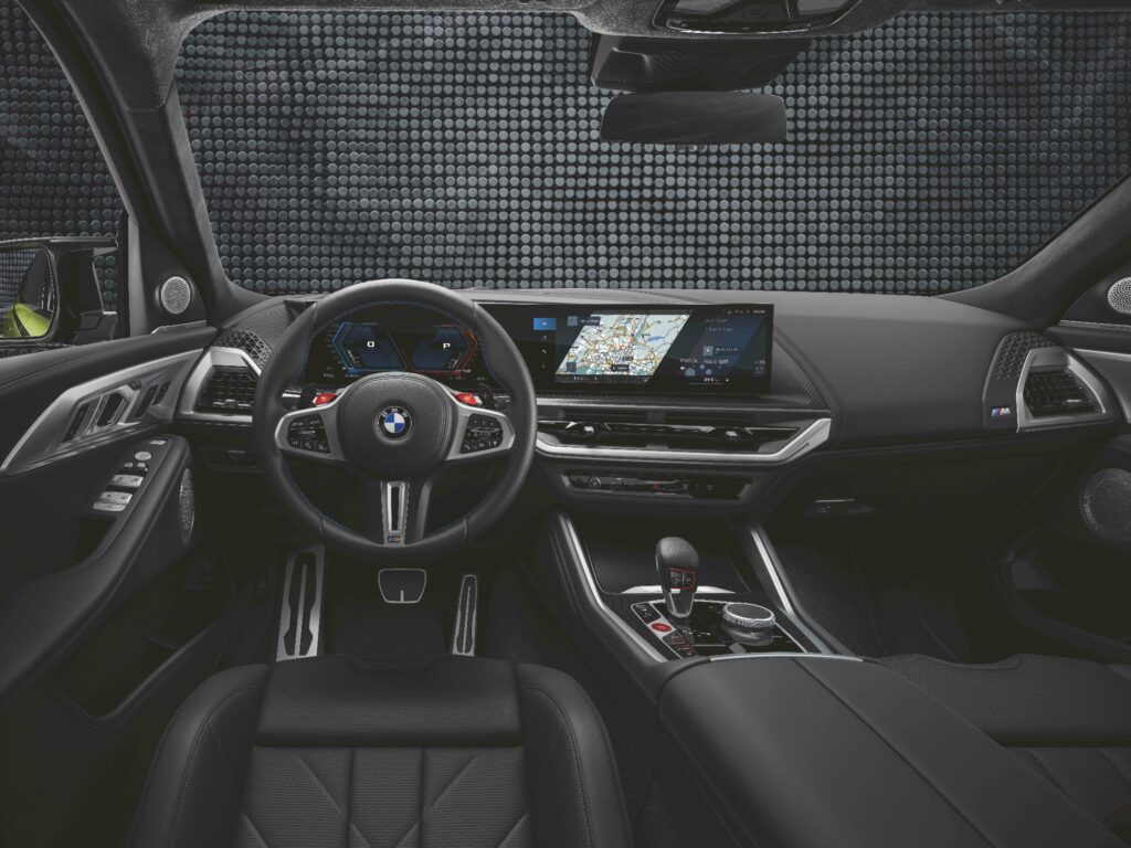 BMW XM 50e 