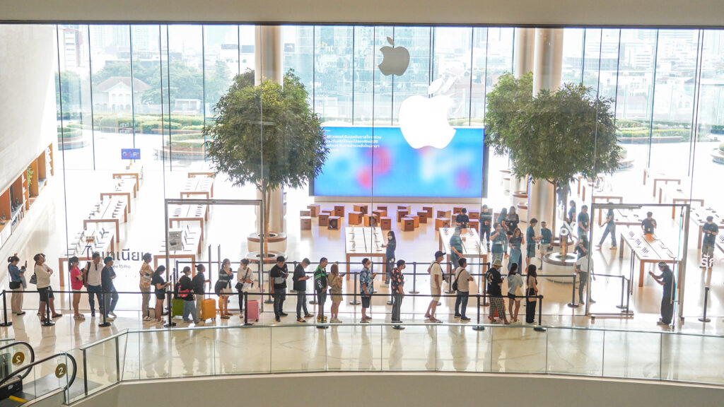 iPhone 15 Apple Store สาขาไอคอนสยาม
