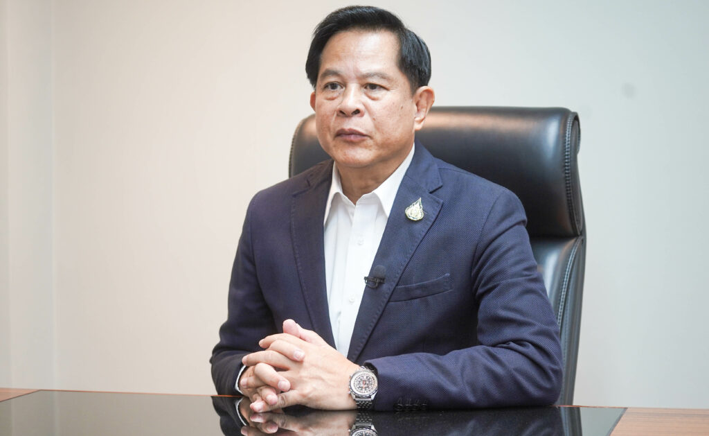 นายพีระพันธุ์ สาลีรัฐวิภาค