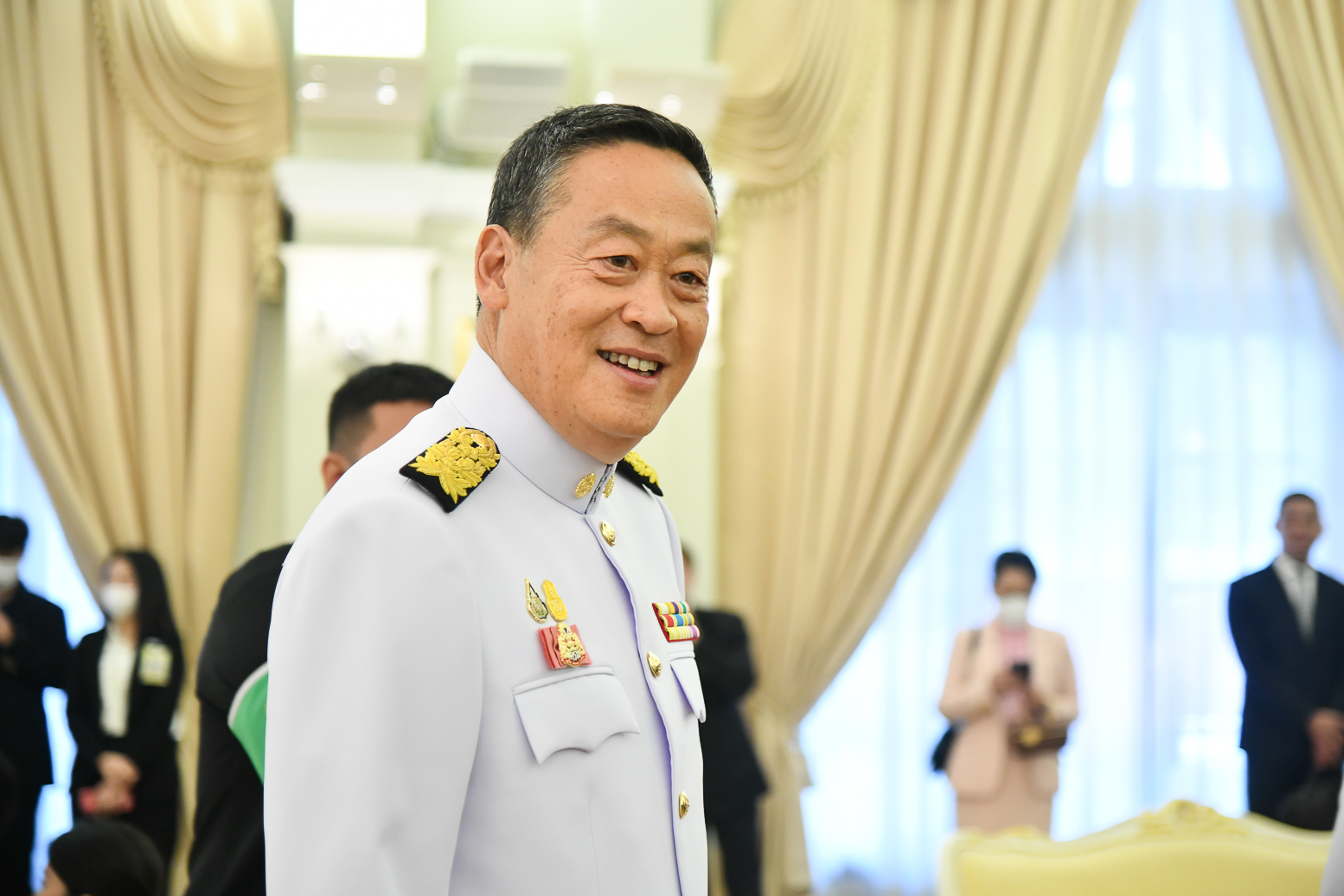 เศรษฐาประกาศจะเปลี่ยนผ่านประเทศไทย ให้มั่นคง มั่งคั่ง ยั่งยืน