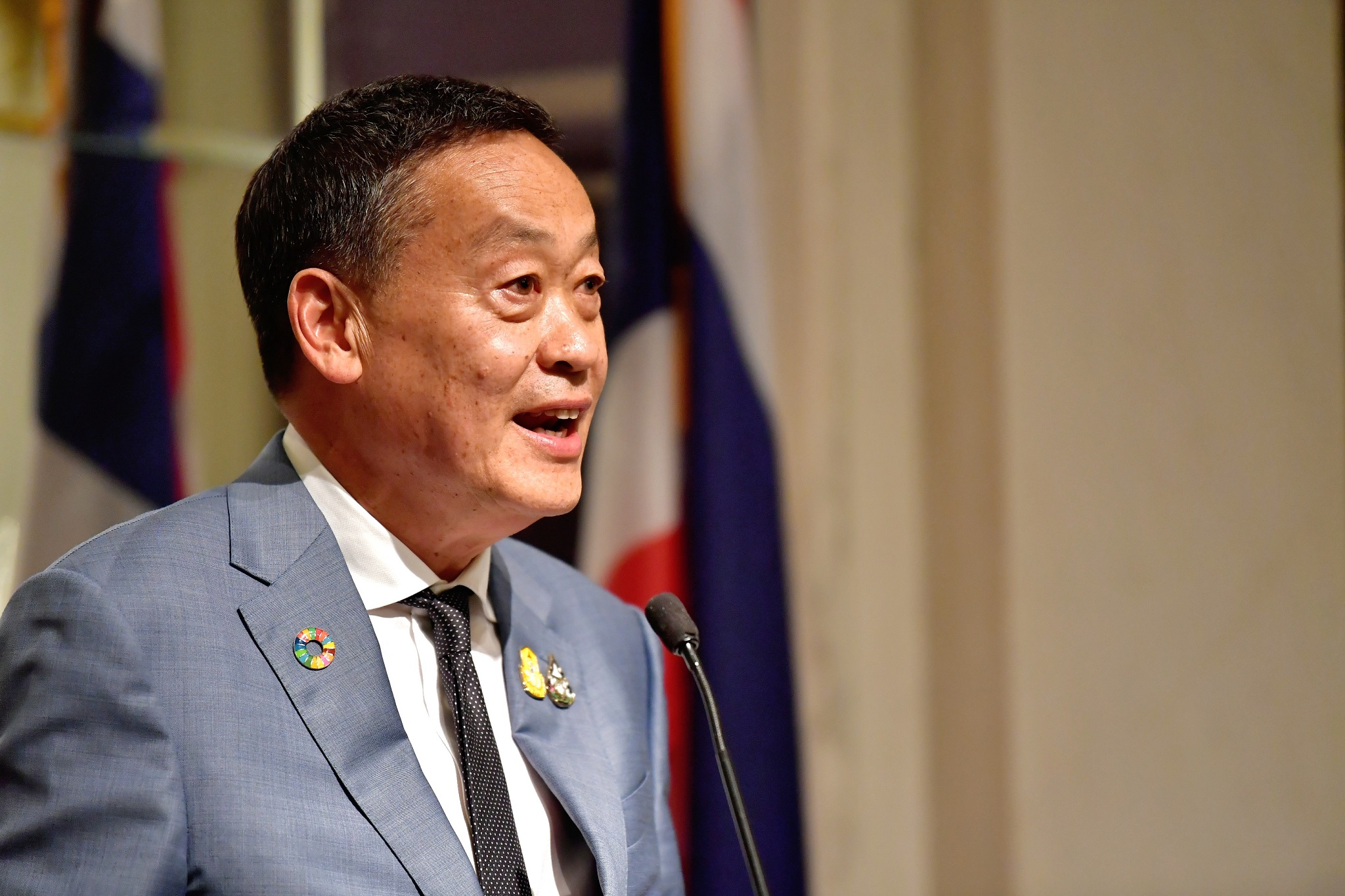 เศรษฐาให้สัมภาษณ์ “บลูมเบิร์ก” ไทยต้องตามเวียดนามให้ทัน ขอ 6 เดือนดึงนักลงทุนกลับ