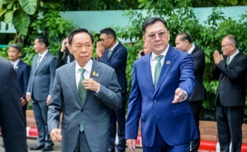 พล.ต.อ. พัชรวาท วงษ์สุวรรณ