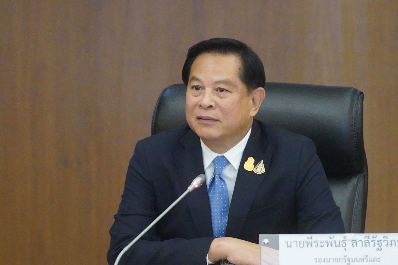 รมว.พลังงานหารือกรมศุลฯ เดินแผนนำเข้าน้ำมัน-ปรับโครงสร้างราคาให้เหมาะสมเป็นธรรม