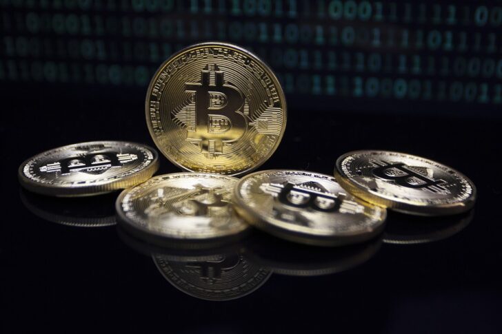 bitcoin-6638601_960_720-728x485