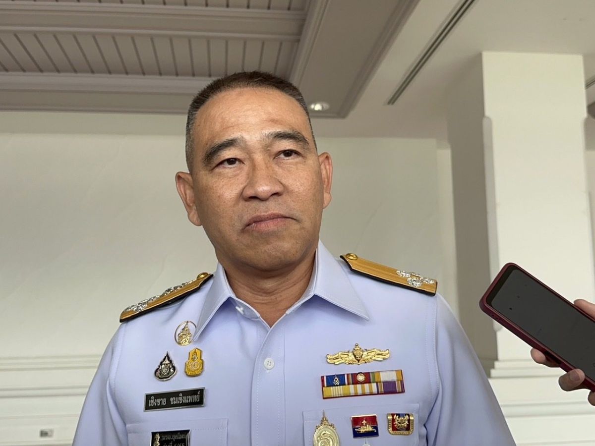 ผบ.ทร.เซ็นอนุมัติเครื่องยนต์จีน ไฟเขียวงบฯ 200 ล้าน กู้เรือหลวงสุโขทัย