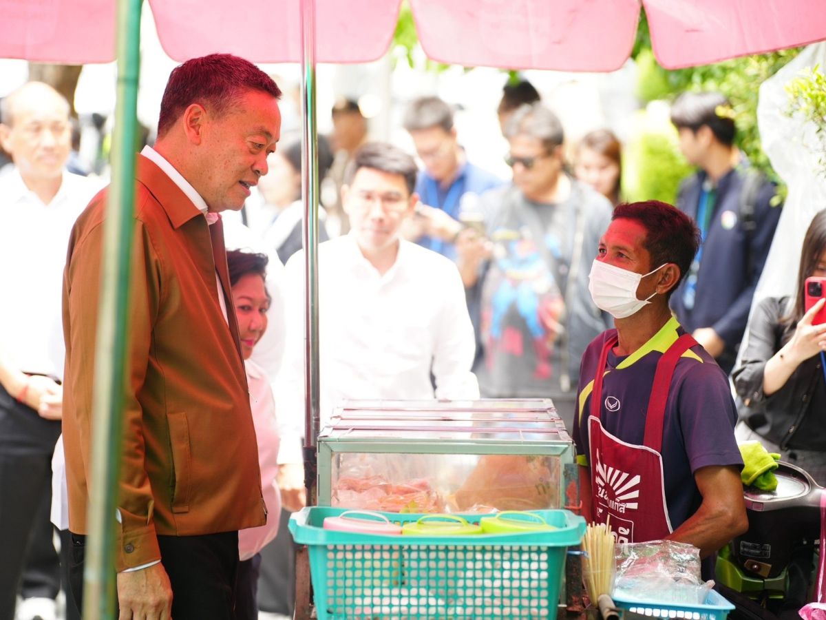 นายกฯเศรษฐา ถูกลอตเตอรี่ 5 ใบ หลังเหมาแผงแม่ค้าวานนี้
