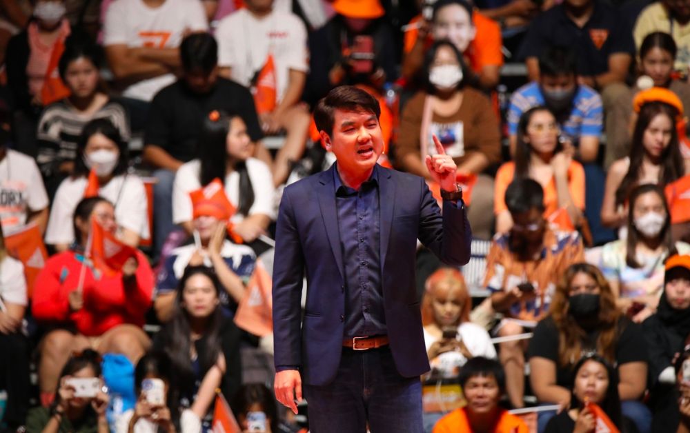 ปิยบุตร หยุดวิจารณ์ก้าวไกล กลับไปทำงานวิชาการ-สอนหนังสือ