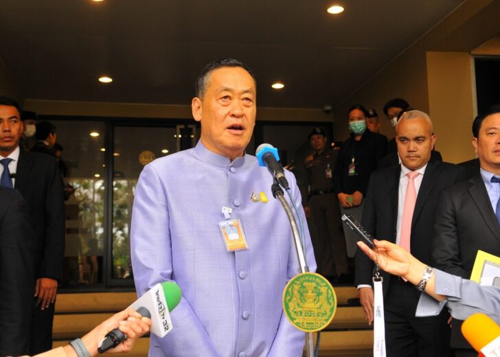 เศรษฐา ทวีสิน