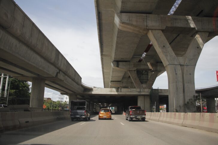 .คมนาคมเร่งผลักดันมอเตอร์เวย์นครปฐม–ชะอำ แก้รถติดพระราม 2.