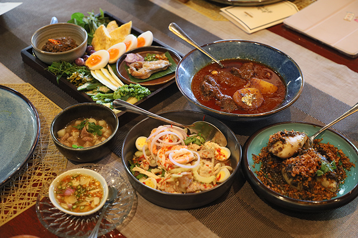 เมนคอร์ส