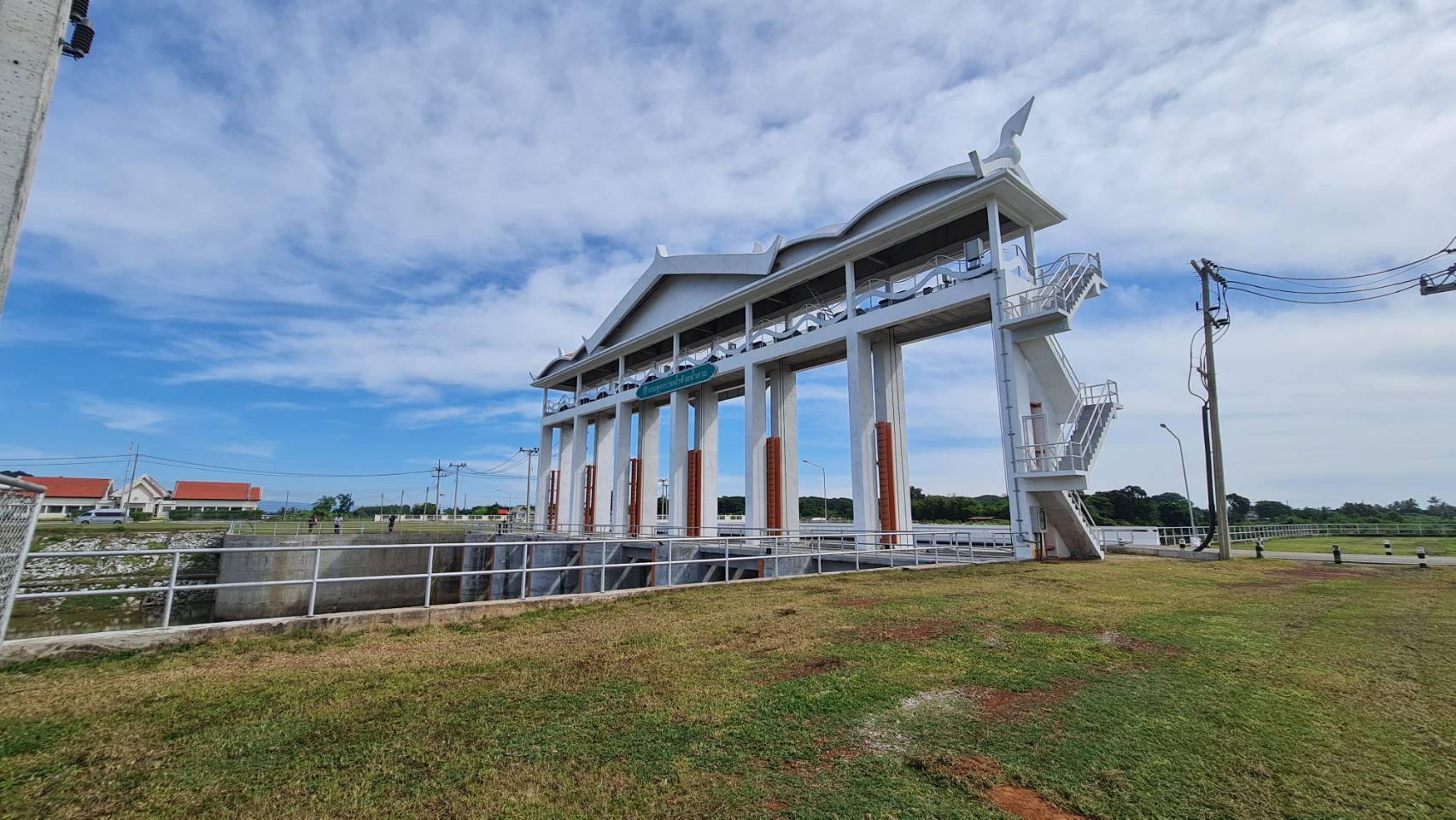 กรมชลฯ ทุ่ม 298 ล้านบาท ทำประตูระบายน้ำบ้านเมืองบาง จ.หนองคาย