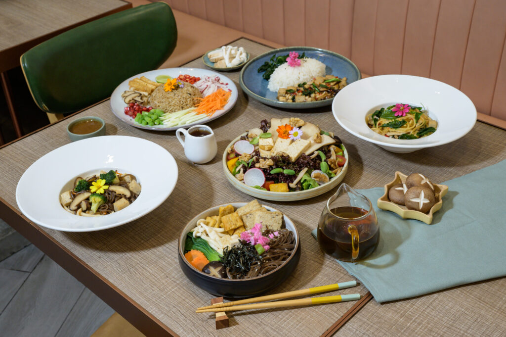 เดอะ ปาร์ค ไลฟ์ ชวนอิ่มบุญเทศกาลกินเจปี 2566
