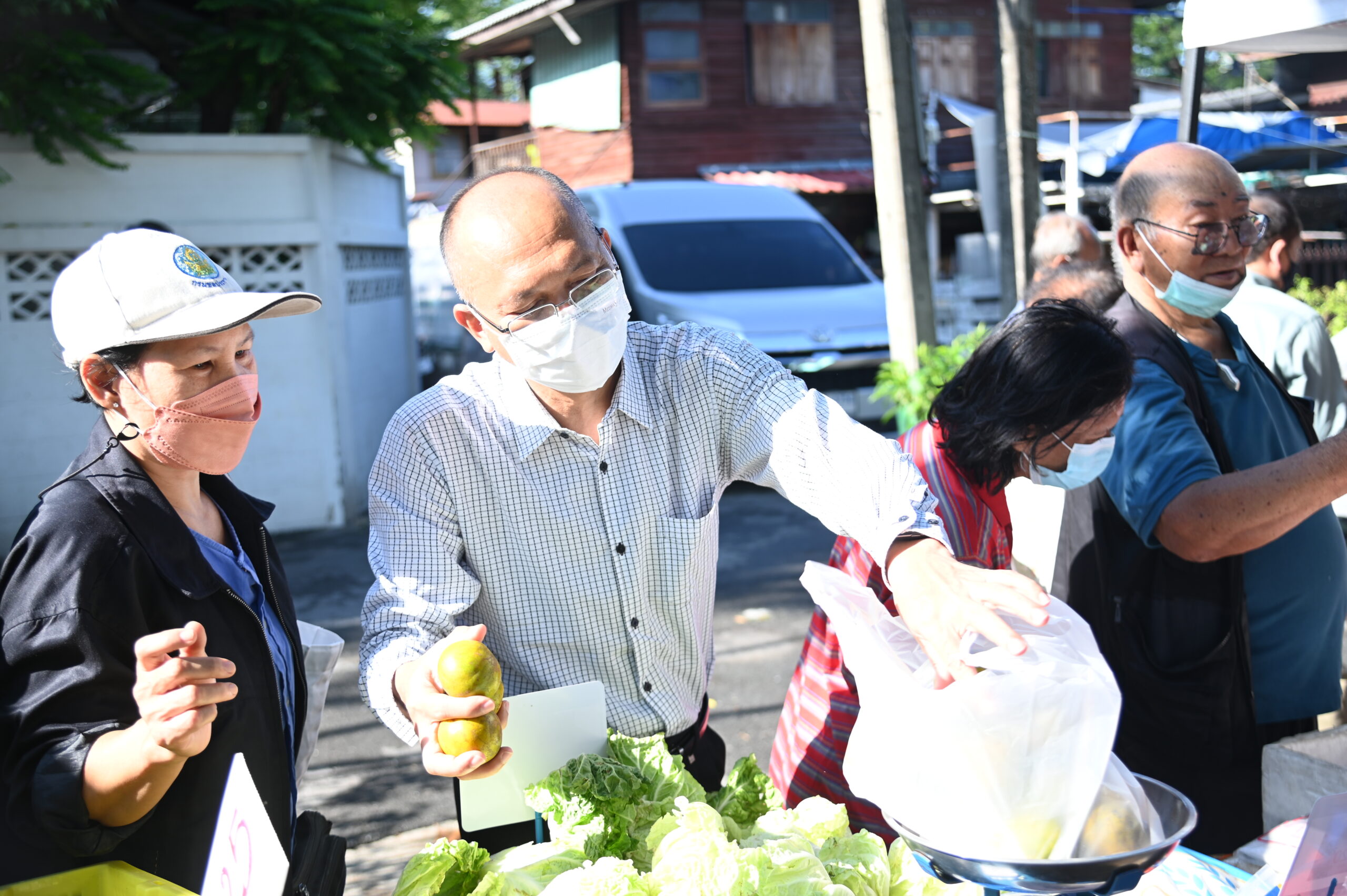 อุดม ศรีสมทรง