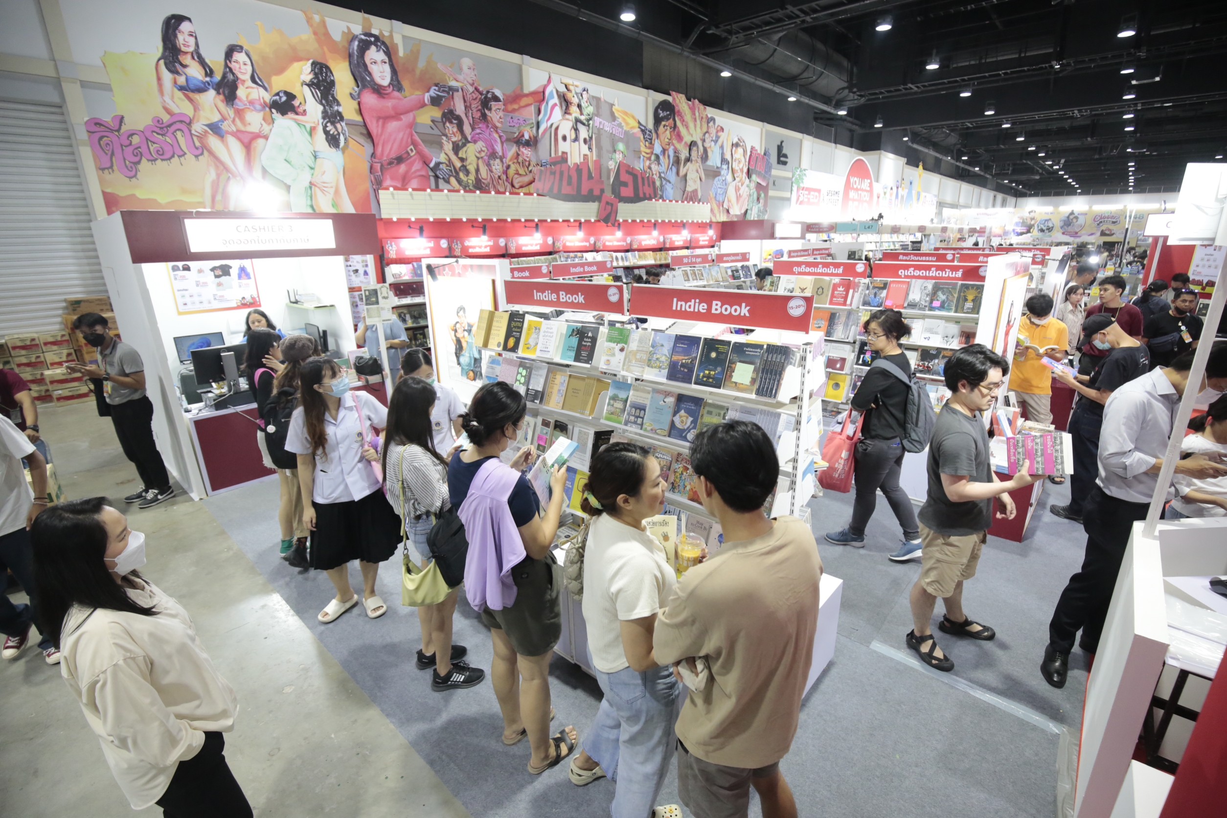 เปิดอันดับ 10 เล่มขายดี สำนักพิมพ์มติชน งานมหกรรมหนังสือวันแรก