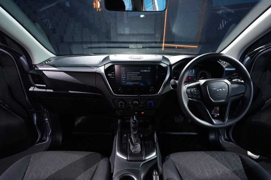 “อีซูซุ ดีแมคซ์” (ISUZU D-MAX 2023