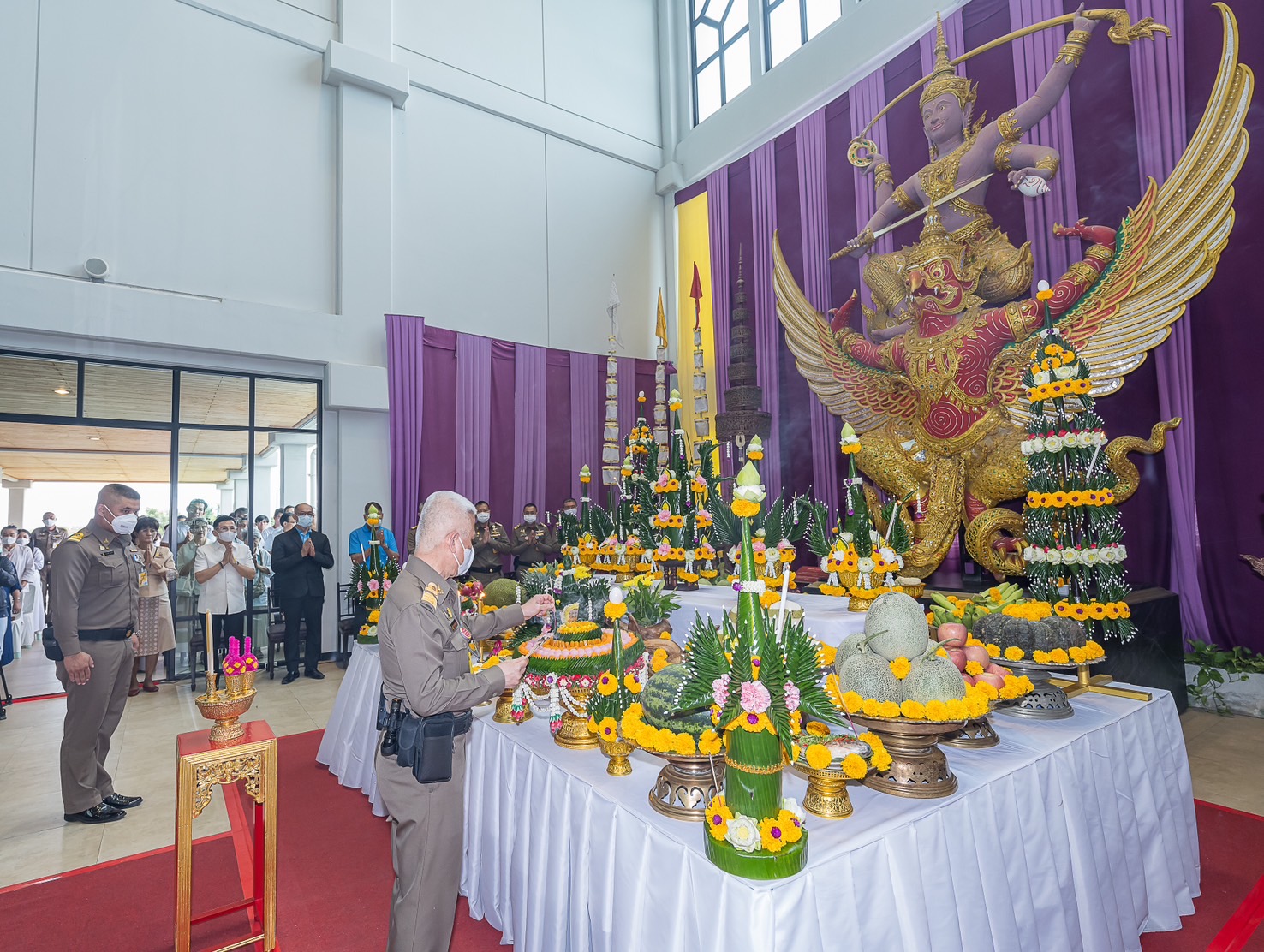 รองเลขาธิการพระราชวัง บวงสรวงเทพยดาครูอาจารย์ โขนรามเกียรติ์ ตอนกุมภกรรณทดน้ำ