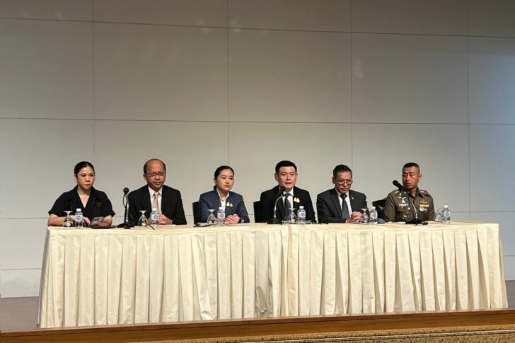 THAILAND-SHOOTING-MFA ผู้บริหารกระทรวงการท่องเที่ยวและกีฬา การท่องเที่ยวแห่งประเทศไทย กระทรวงการต่างประเทศ และสำนักงานตำรวชแห่งชาติแถลงข่าวร่วมกัน