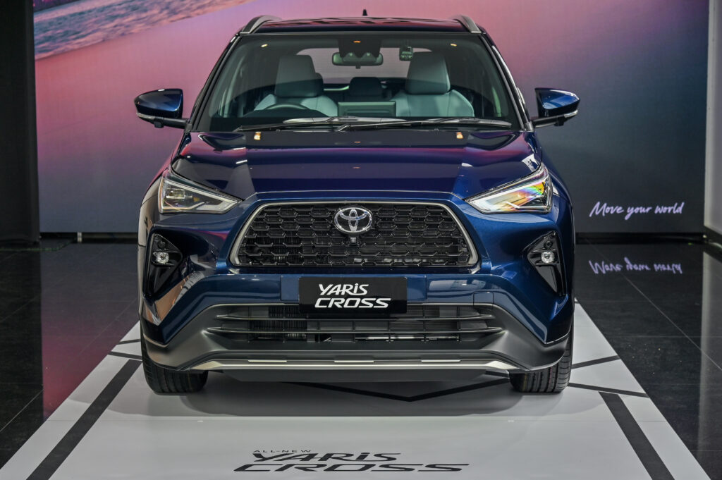 YARIS CROSS