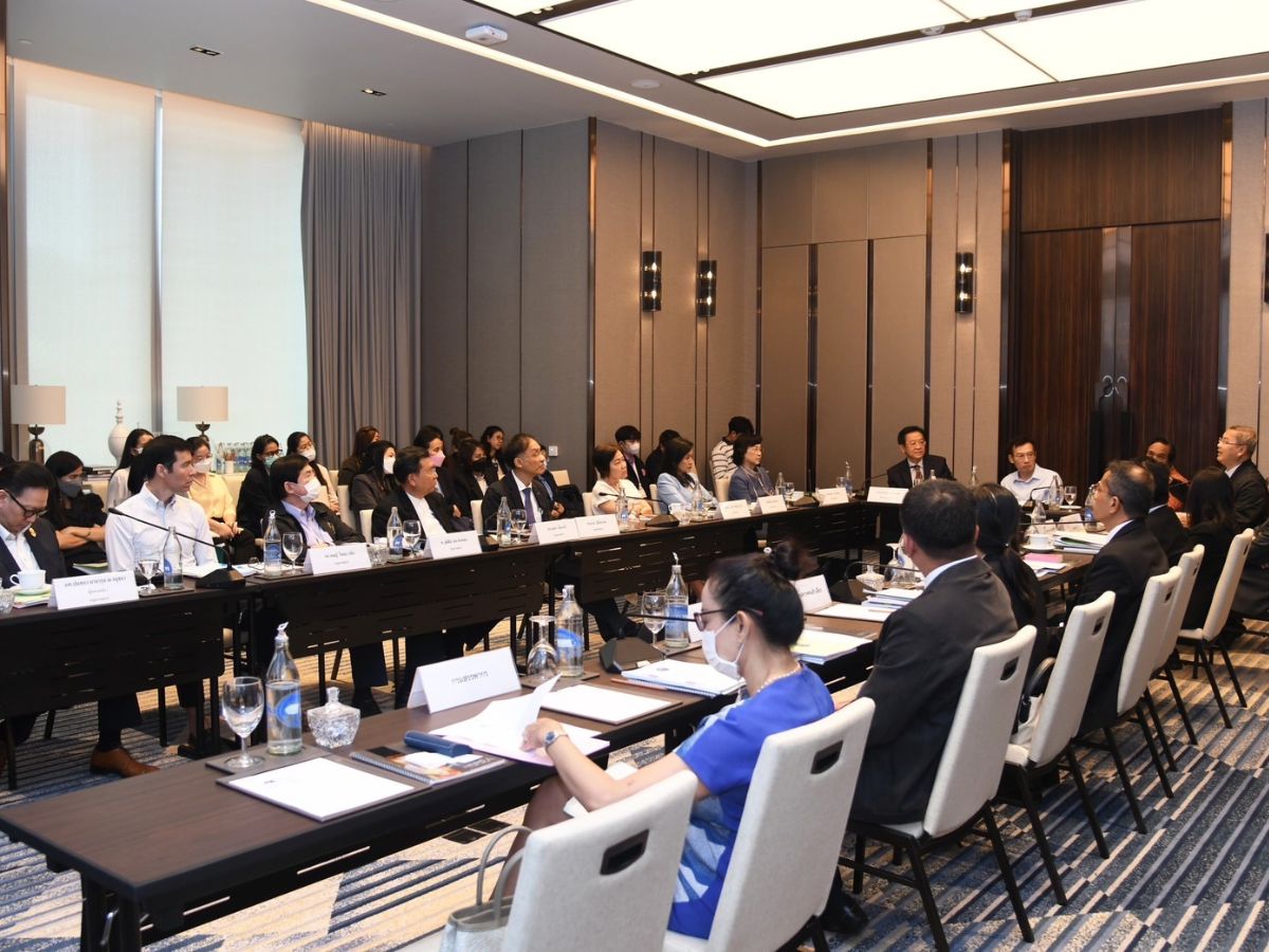 อว.ประชุมหารือกรณีต่างชาติถือหุ้น ม.เอกชน หวั่นกระทบประเทศหลายมิติ