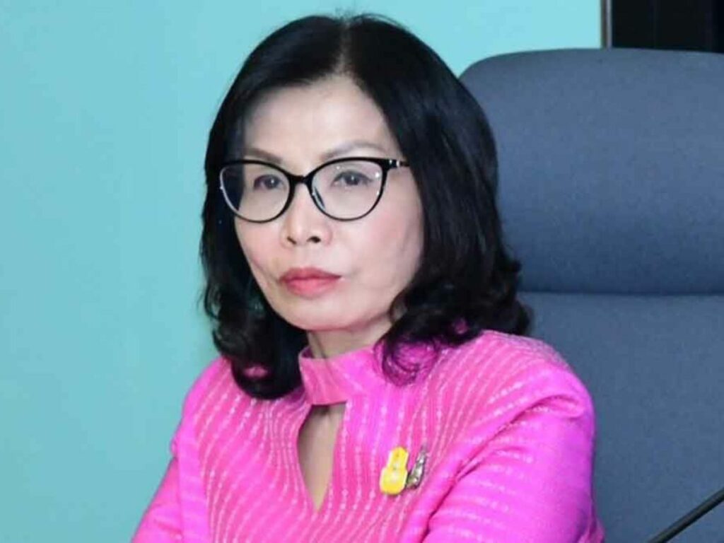 ดร.มนพร เจริญศรี