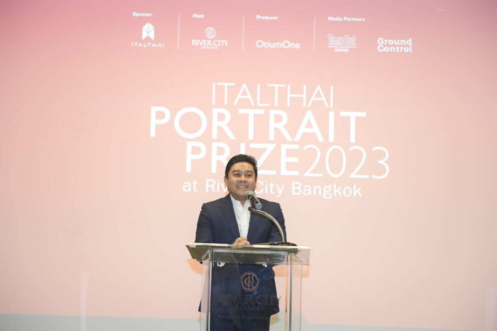 Portrait Prize ริเวอร์ ซิตี้ แบงค็อก