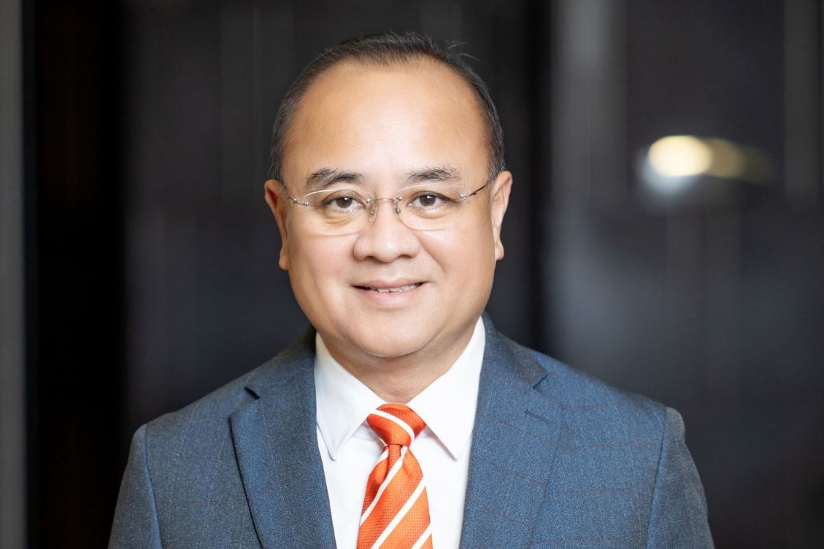 เปิดประวัติ “ชูฉัตร ประมูลผล” คนในคนแรก ก้าวขึ้นสู่เลขาฯ คปภ.คนใหม่