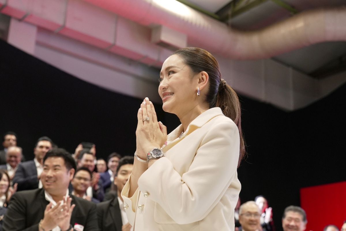 เส้นทาง “แพทองธาร” นั่งหัวหน้าพรรคเพื่อไทยคนที่ 8