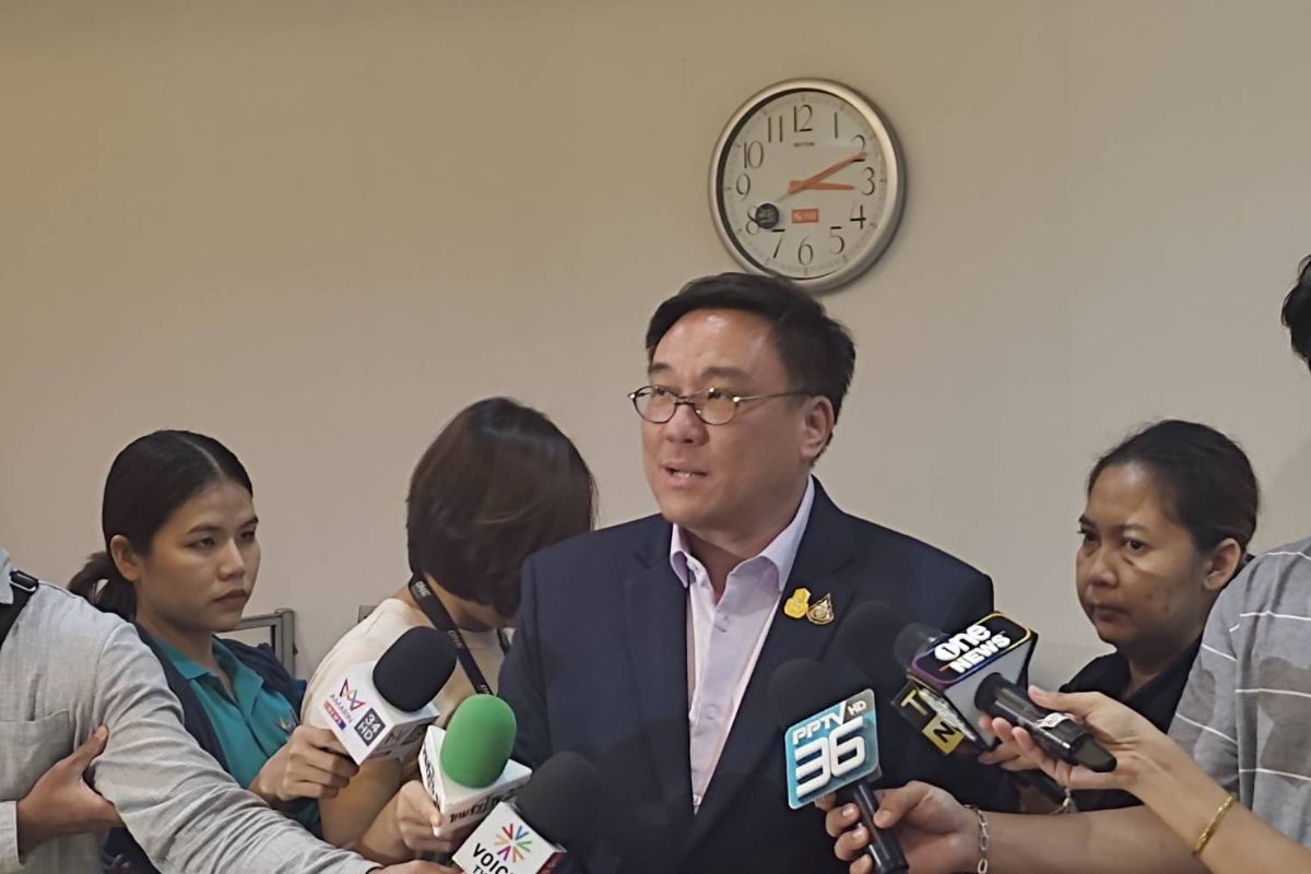 แจกเงินดิจิทัล 10,000 บาท ไม่สะเด็ดน้ำ “จุลพันธ์” เลื่อนประชุมเคาะข้อสรุป