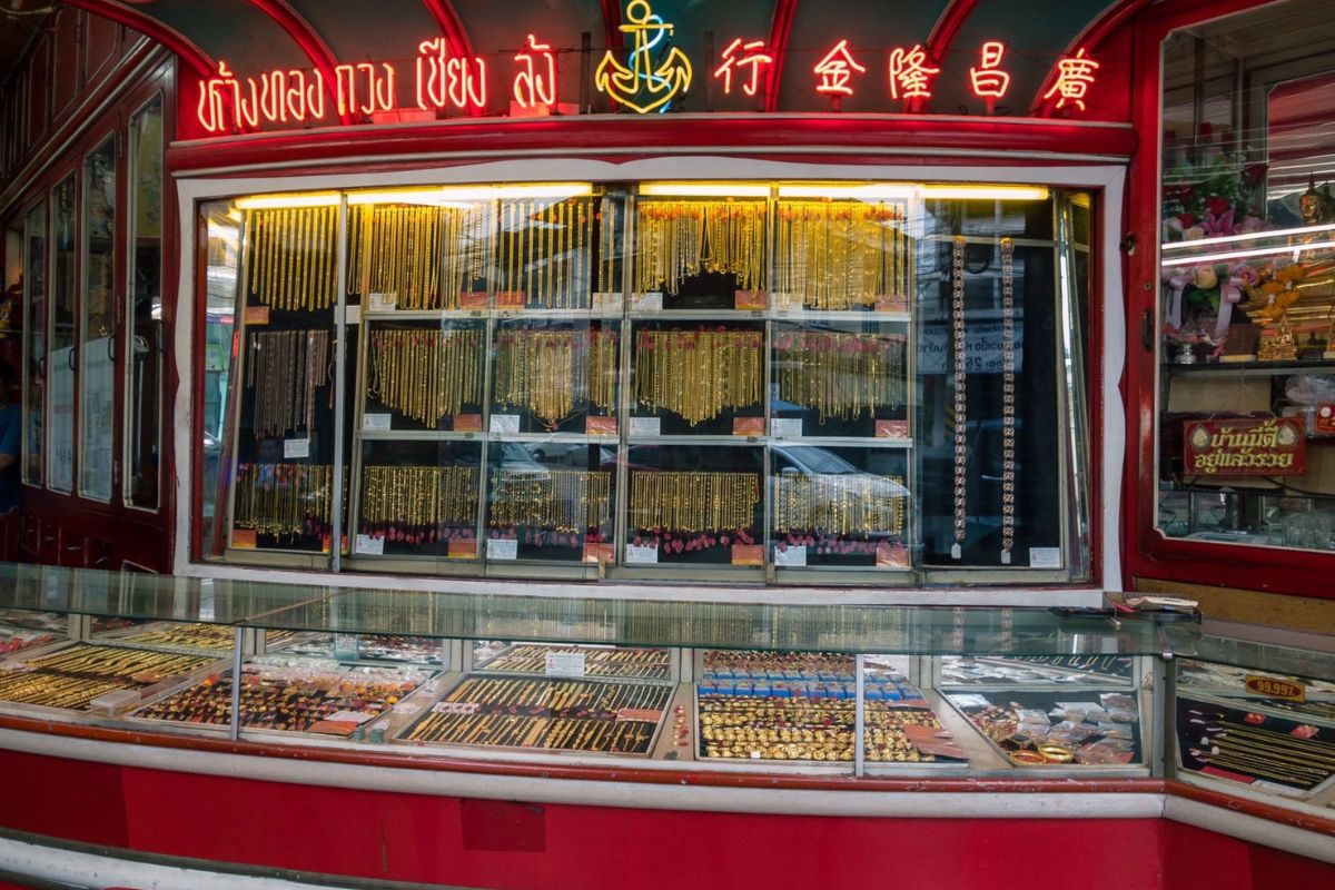 ร้านทองตู้แดงอุดรฯหงอย ทองราคาขึ้นสูง ไร้คนนำทองมาขาย