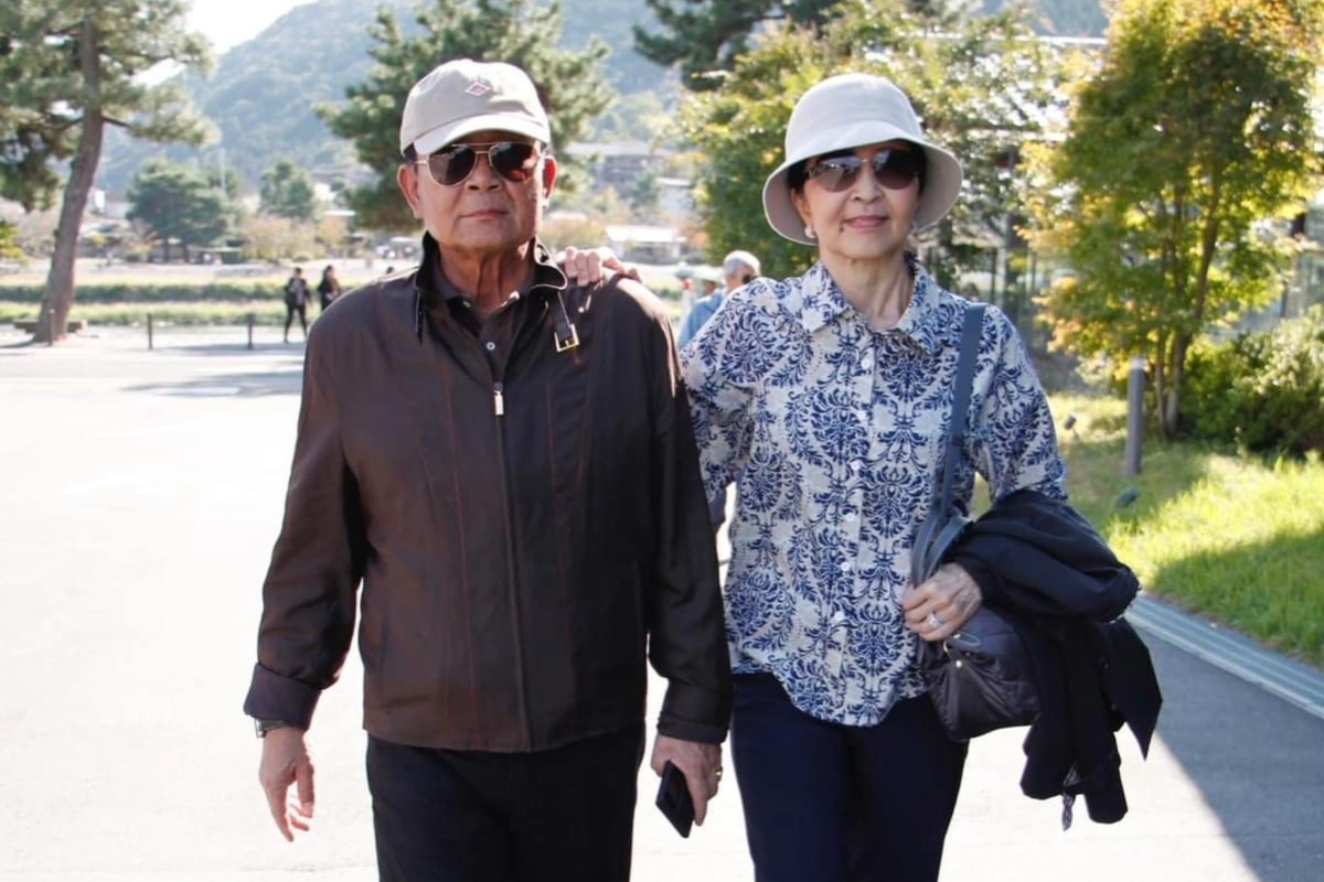 พล.อ.ประยุทธ์-ภรรยา นราพร โชว์ภาพหวานทริปเที่ยวญี่ปุ่น