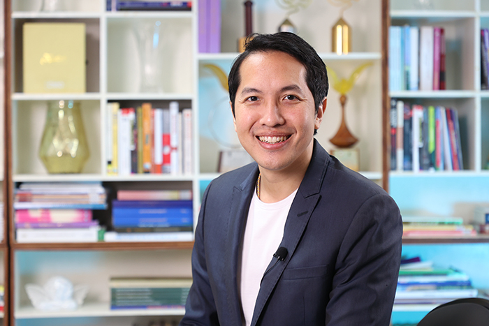สันติธาร สันติธาร เสถียรไทย